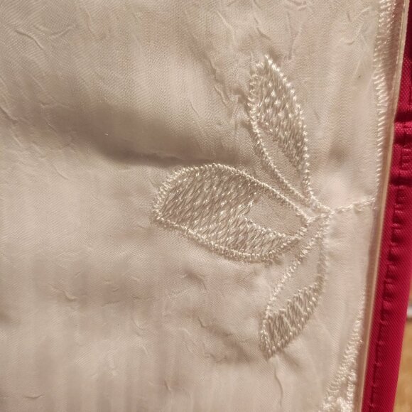 Better Homes & Gardens Sheer Jolie Shower Curtain With Embroidered Leaf Pattern - Picture 2 of 3